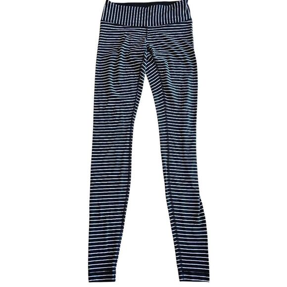 Lululemon Sz 4 black white parallel stripe leggings - Picture 1 of 8